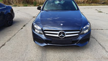 Bara fata Mercedes C-Class W205