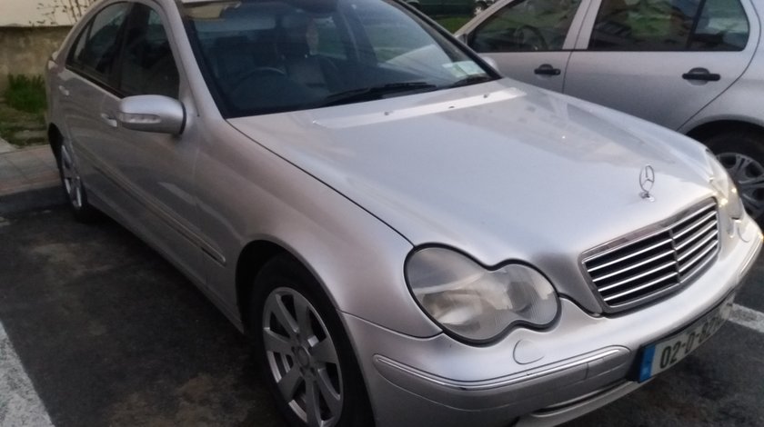 Bara Fata Mercedes C220 w203