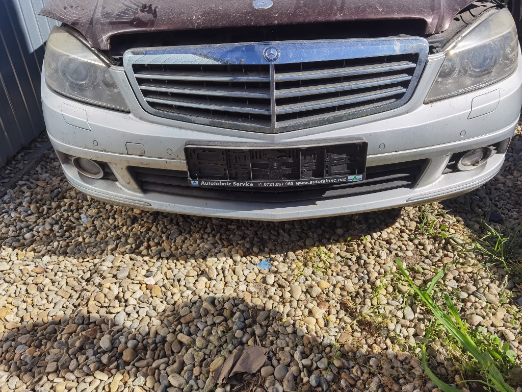 Bara fata Mercedes c220 w204 an 2007