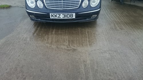 Bara Fata Mercedes E Class W211 Avantgarde