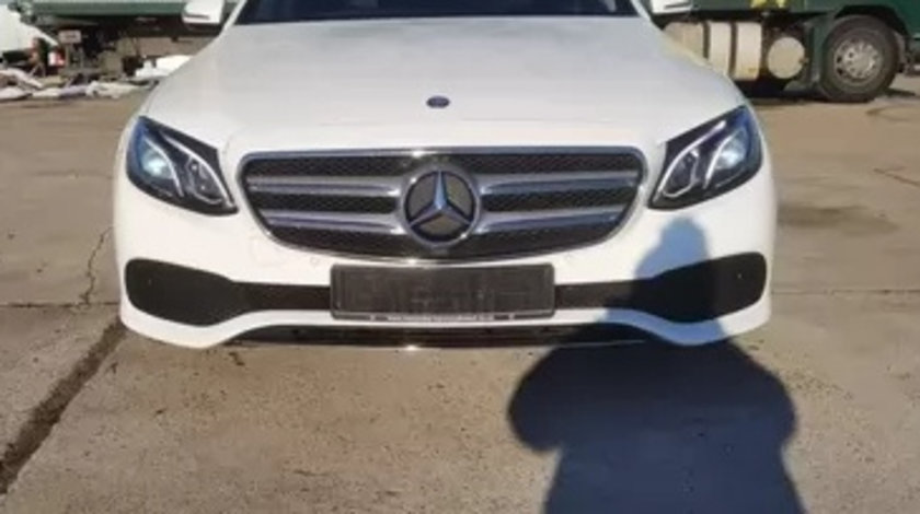 Bara fata mercedes E class w213 an 2018