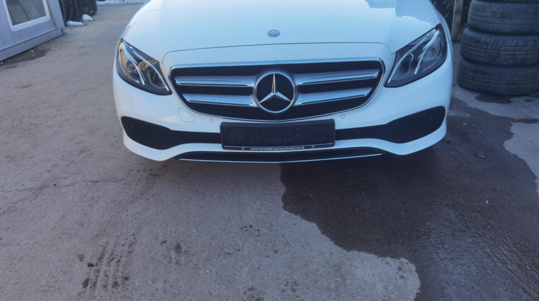 Bara fata Mercedes E class w213 an 2018