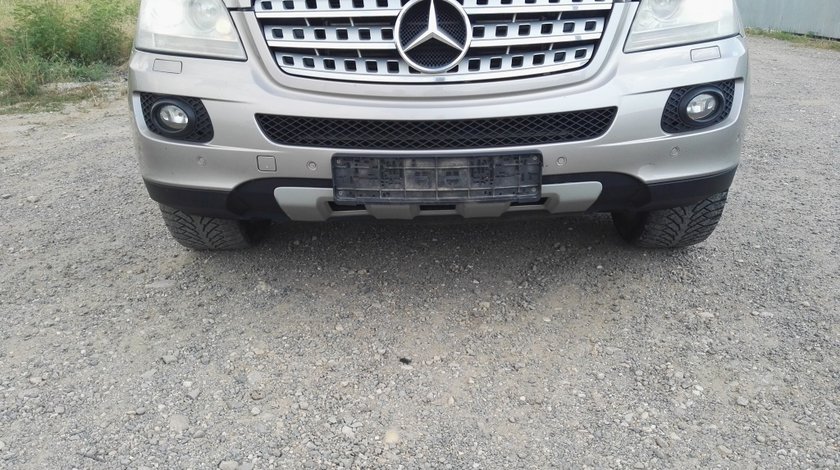 Bara fata Mercedes ML W164 motor 3.0 Diesel