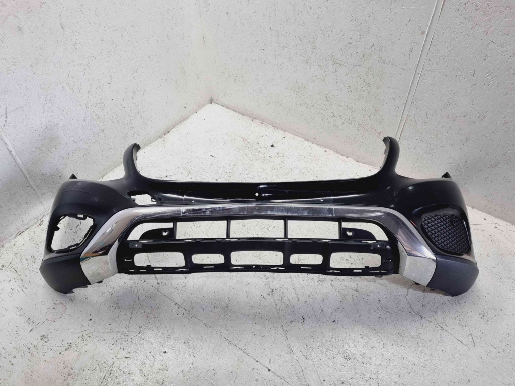 Bara fata Mercedes Obsidian Black