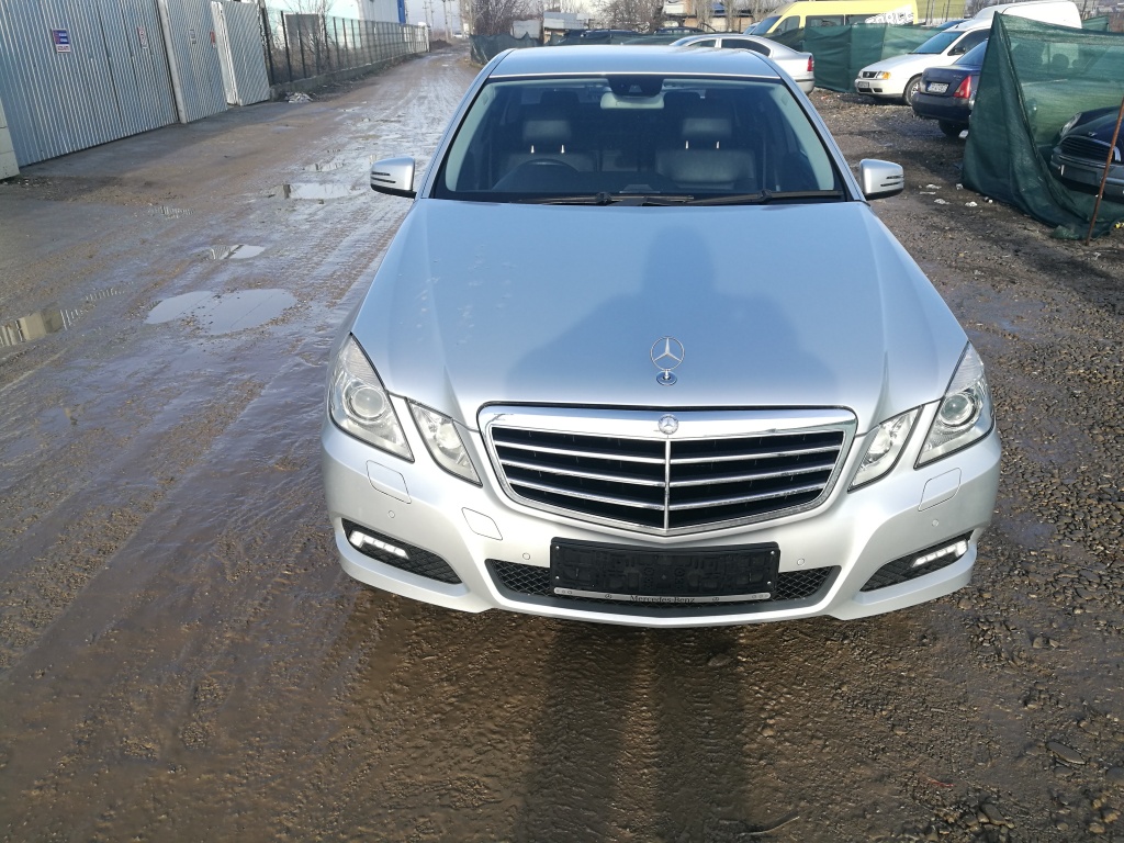 Bara fata Mercedes W212 E Class