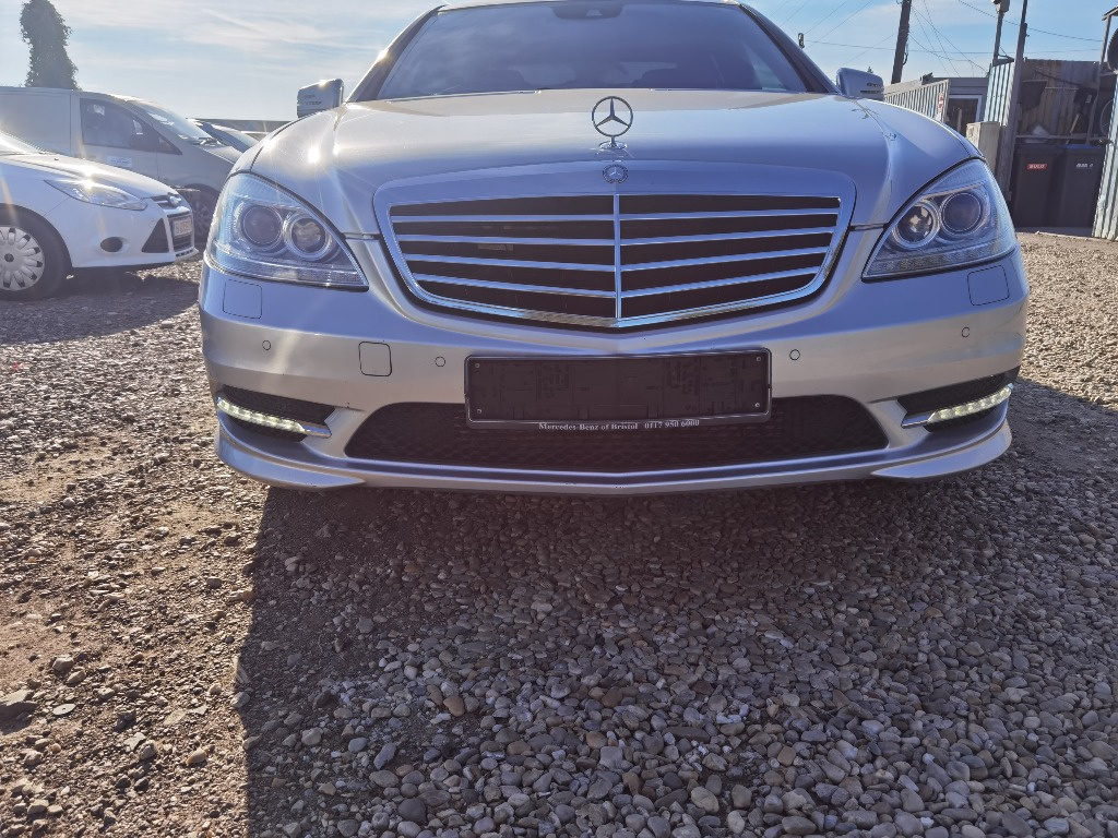 Bara fata Mercedes w221 facelift AMG