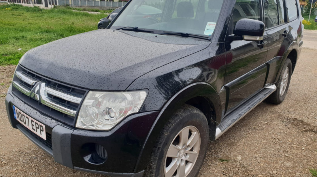 Bara fata Mitsubishi Pajero 2007 4x4 4M41 3.2 Di-D