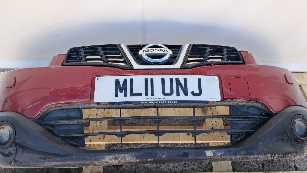 Bara fata Nissan Qashqai J10 an 2011 fara grila si spalatoare