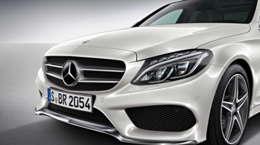 Bara fata noua cu grile model AMG Mercedes C Class W205