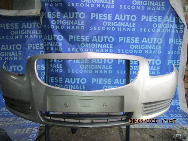 Bara fata Opel Insignia ; 903200001 (crapata la grila)