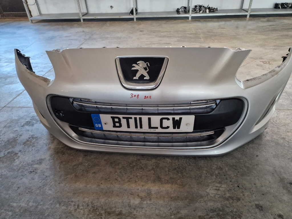 Bara Fata Peugeot 308 2011