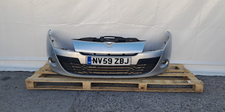 Bara fata Renault Megane 2 [facelift] [2006 - 2012] Hatchback 5-usi 1.5 dCi MT (106 hp)