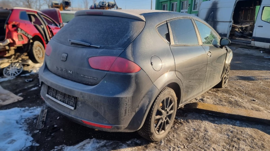 Bara fata Seat Leon 2 2012 hatchback 1.6 tdi CAY