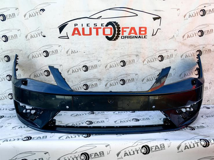 Bara fata Seat Leon 3 Facelift an 2017-2018-2019-2020 Gauri pentru 4 senzori si spalatoare faruri 651AFA47DT
