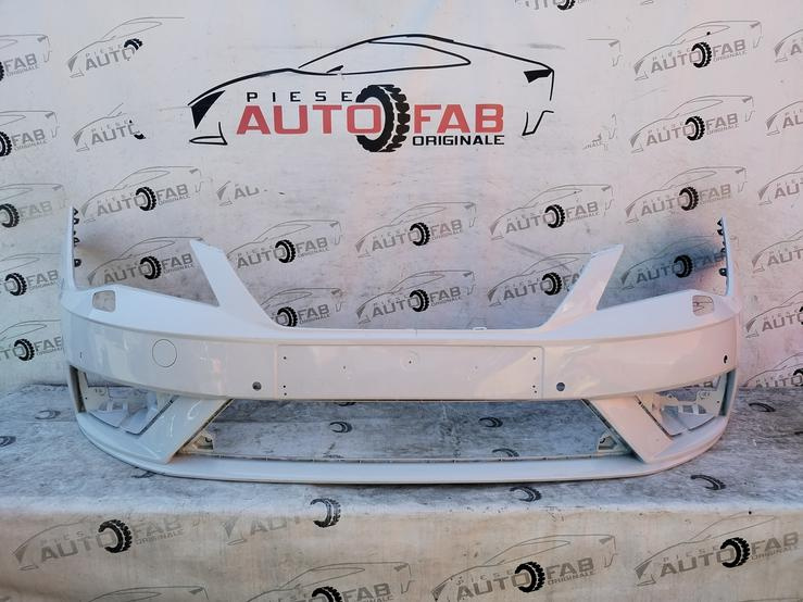 Bara fata Seat Leon 3 Facelift an 2017-2018-2019-2020 Gauri pentru 4 senzori si spalatoare faruri 96BRLNS57B