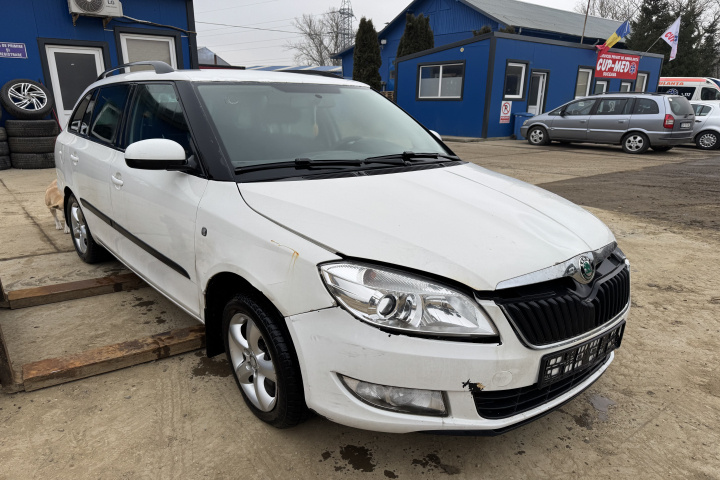 Bara fata Skoda Fabia 2 [facelift] [2010 - 2014]