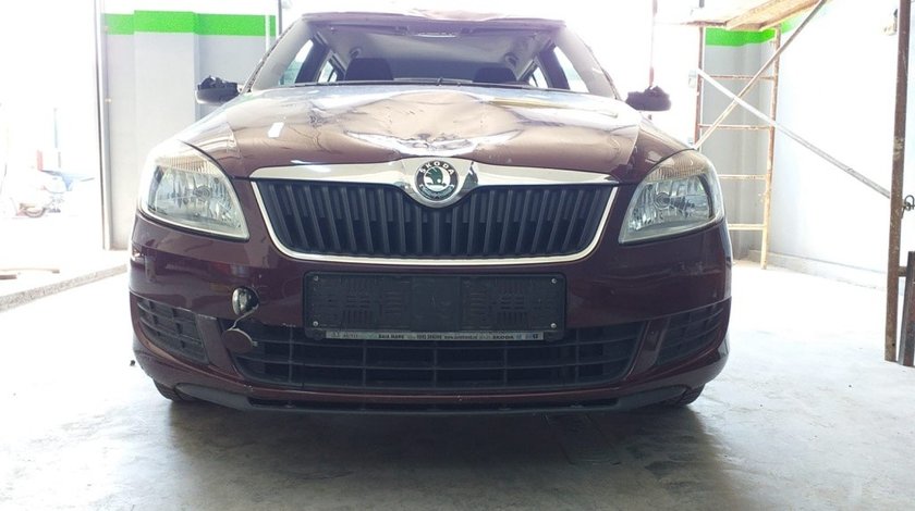 Bara fata Skoda Fabia II 2011 Hatchback 1.2i 51 kw 70cp