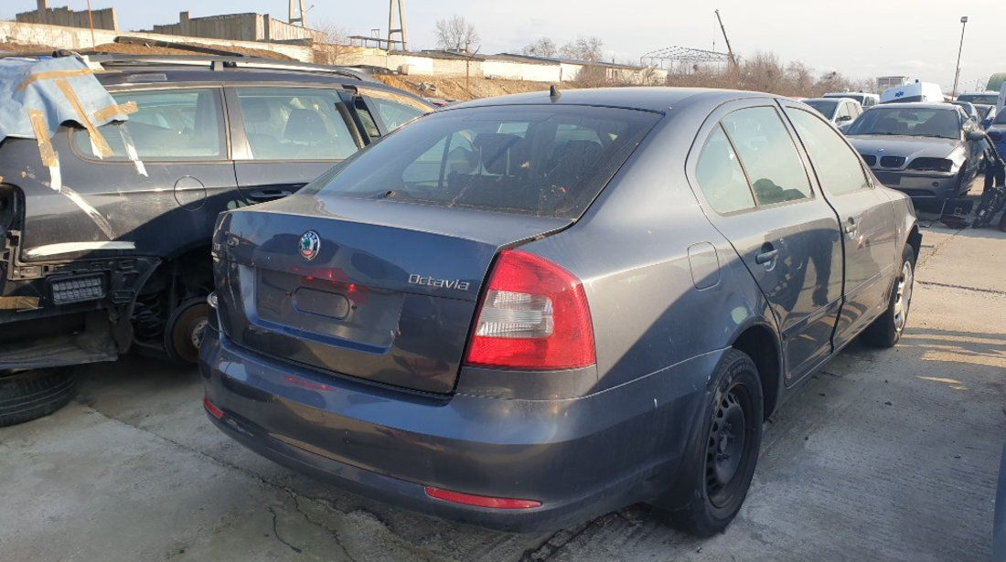 Bara fata Skoda Octavia 2 2012 Hb 1.6