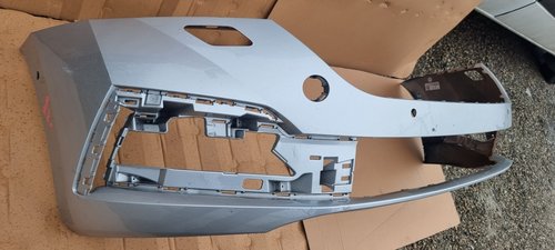 Bara fata Skoda Octavia 4 2020 2021 2022