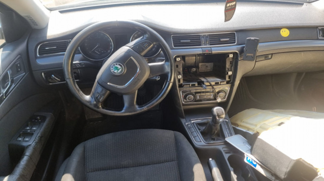 Bara fata Skoda Superb 2 2009 berlina 2.0 tdi BMM