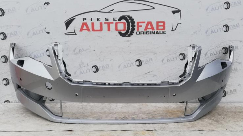 Bara fata Skoda Superb 3 an 2015-2016-2017-2018-2019 Gauri pentru 4 senzori si spalatoare faruri 5HC3CUN5LL