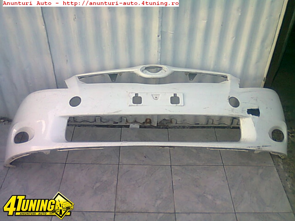 Bara fata Toyota Auris