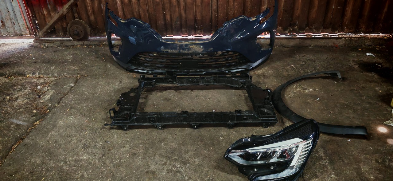 Bara fata trager far stanga renault captur 2 2020