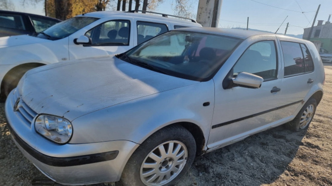 Bara fata Volkswagen Golf 4 2000 HatchBack 1.4