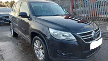 Bara fata Volkswagen Tiguan 2011 SUV 2.0 TDI CFFB