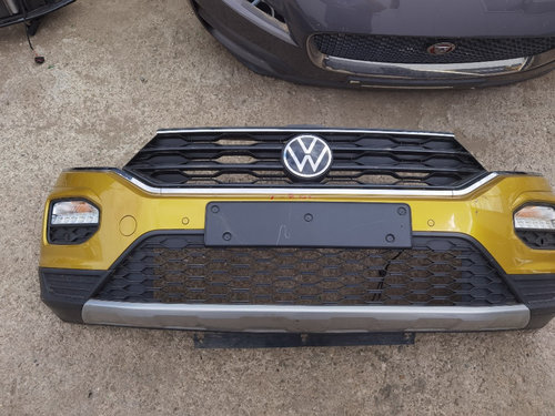 Bara fata VW T-Roc model 2019