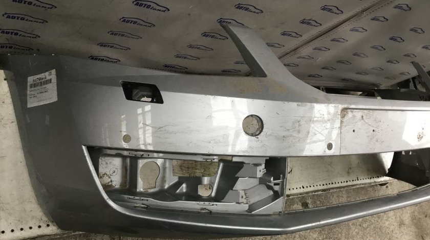 Bara Protectie Fata Argintie + Grila cu Loc Senzori si Spalatoare Skoda OCTAVIA 5E3 2012