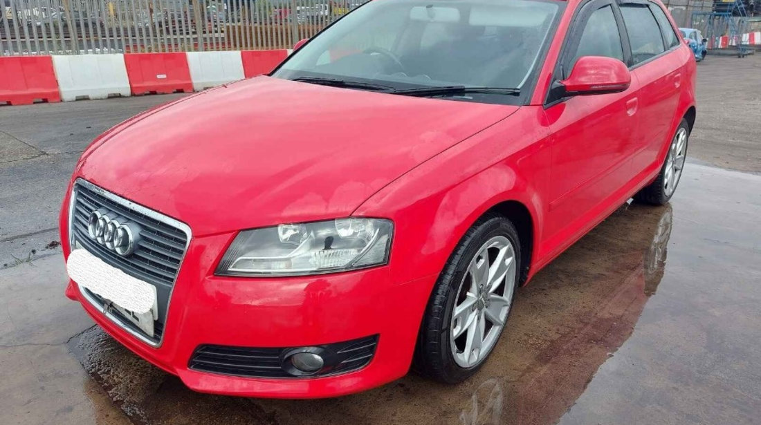 Bara spate Audi A3 8P 2010 Sportback 1,6 TDI CAYC