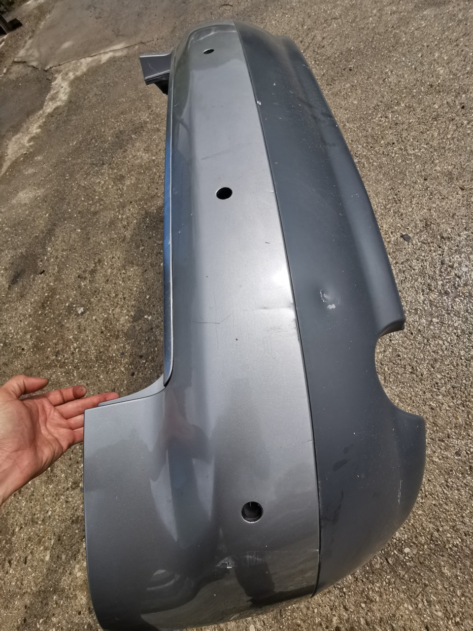 Bara spate Audi A4 B6 Berlina gri LZ7Q cu loc senzori parcare spoiler spate