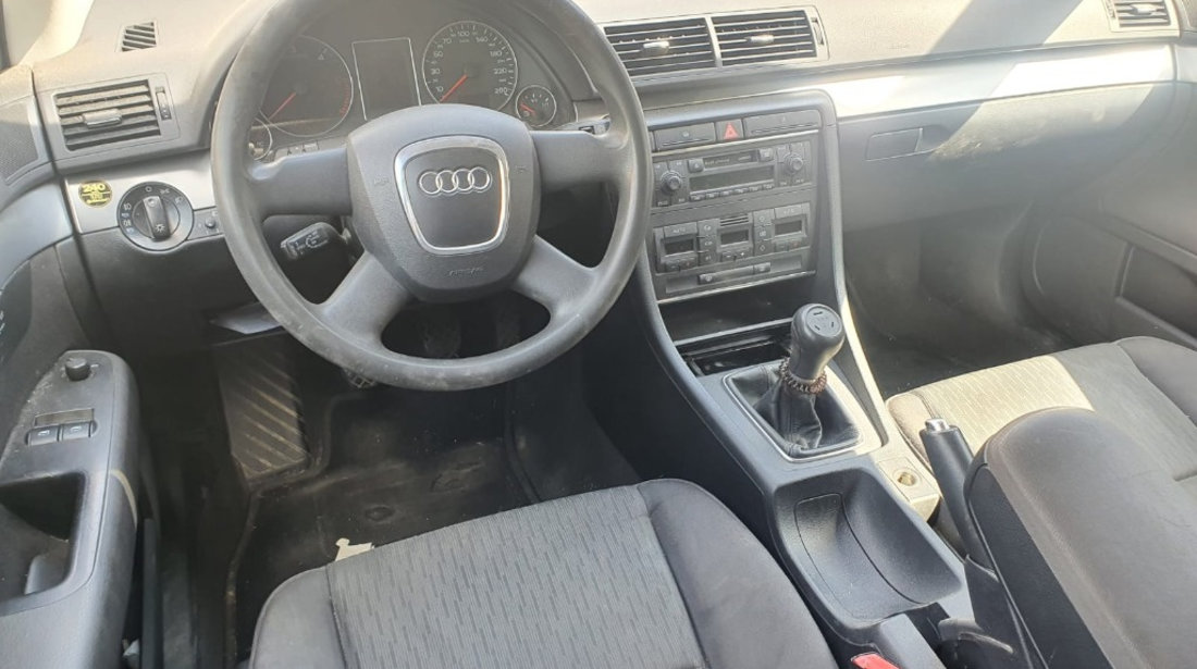 Bara spate Audi A4 B7 2008 break 2.0tdi BPW