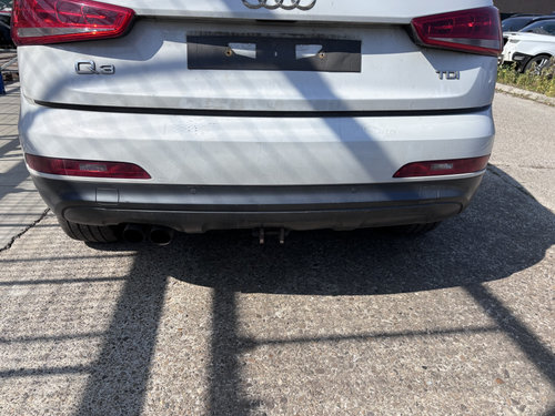 Bara spate Audi Q3 2.0 Motorina 2011, MODEL CU SENZORI