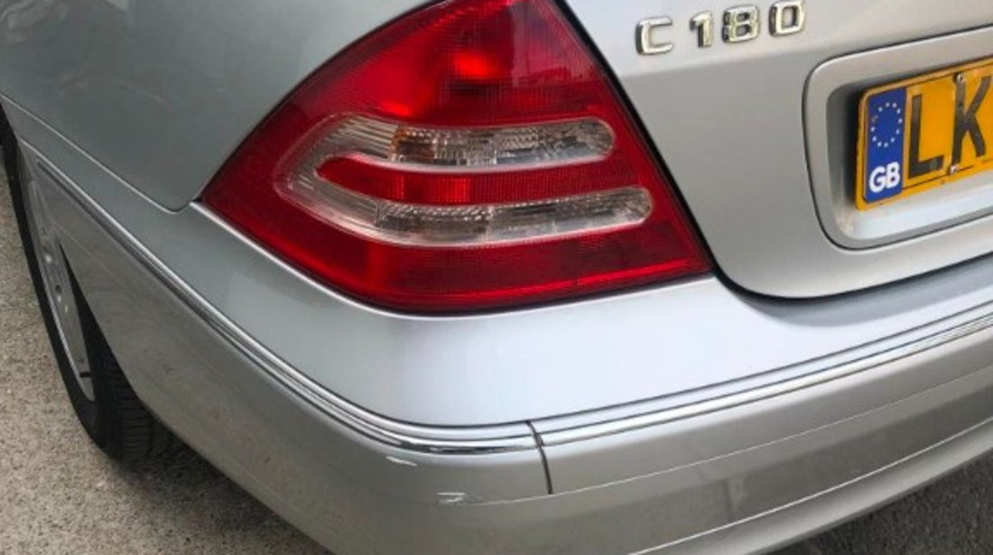 Bara spate Avantgarde Facelift Mercedes C Class w203 2006