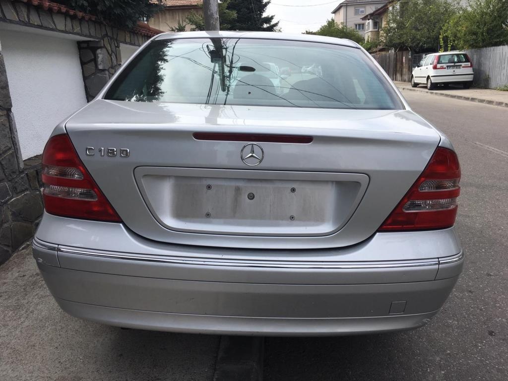 Bara spate Avantgarde Facelift Mercedes C Class w203 2006