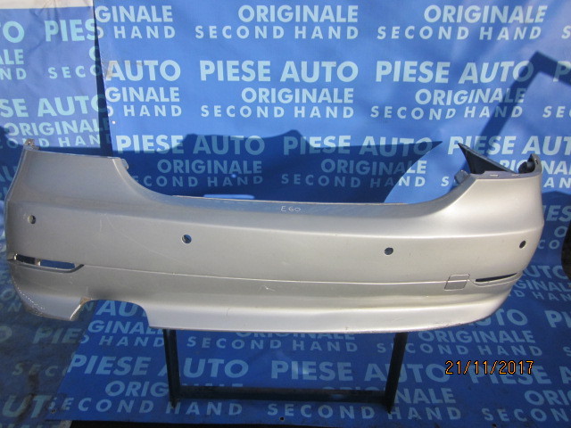 Bara spate BMW E60; modelul cu senzori (crapata jos)