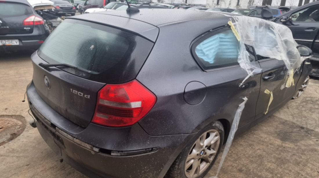 Bara spate BMW E81 2008 hatchback 2.0 diesel