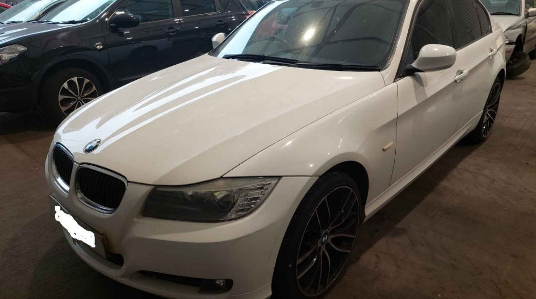 Bara spate BMW E90 2011 limuzina 2.0i N43B20B