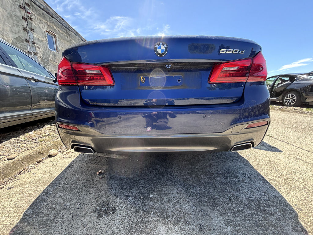 Bara spate BMW Seria 5 G30 2.0 Motorina 2019, MODEL CU SENZORI