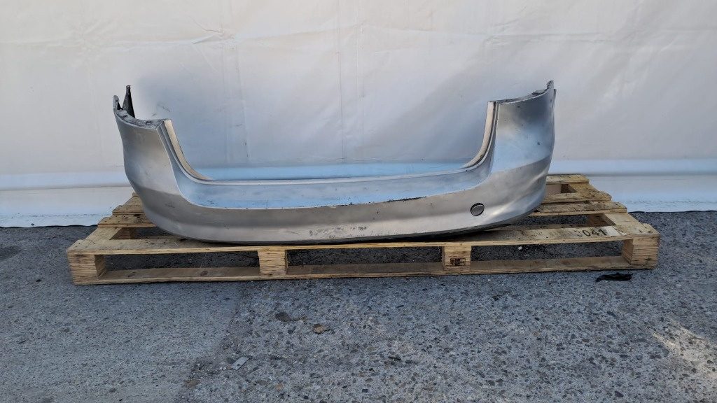Bara spate cu defect Vw Passat B7 combi