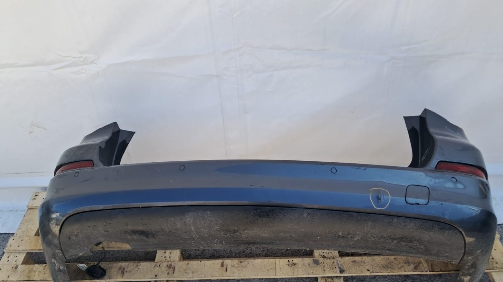 Bara spate cu locas pentru senzori cu mic defect Opel Astra J an 2011