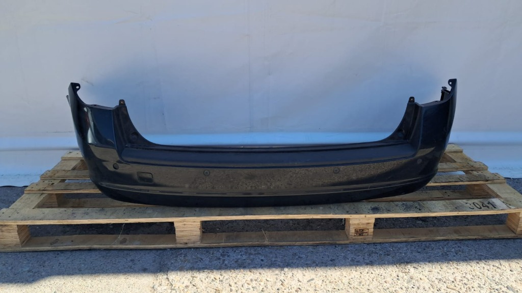 Bara spate cu locas pentru senzori Kia Ceed an 2012 facelift combi