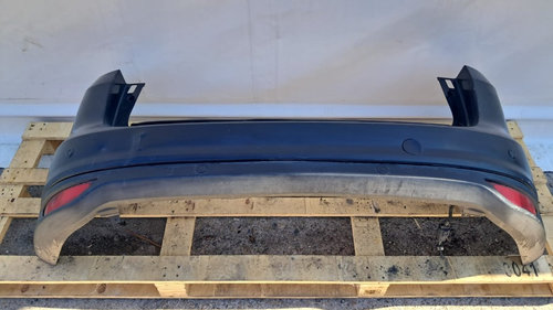 Bara spate cu mic defect cu locas pentru senzori parcare Ford C-Max an 2013