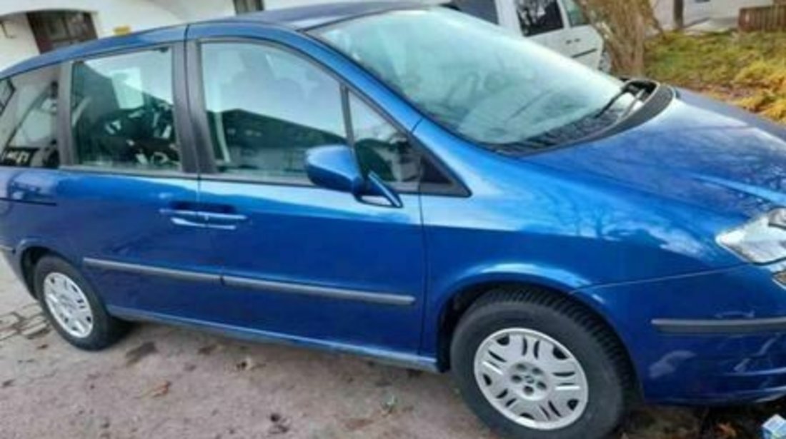 Bara spate cu senzori de parcare completa Fiat Ulyse 2005 albastru