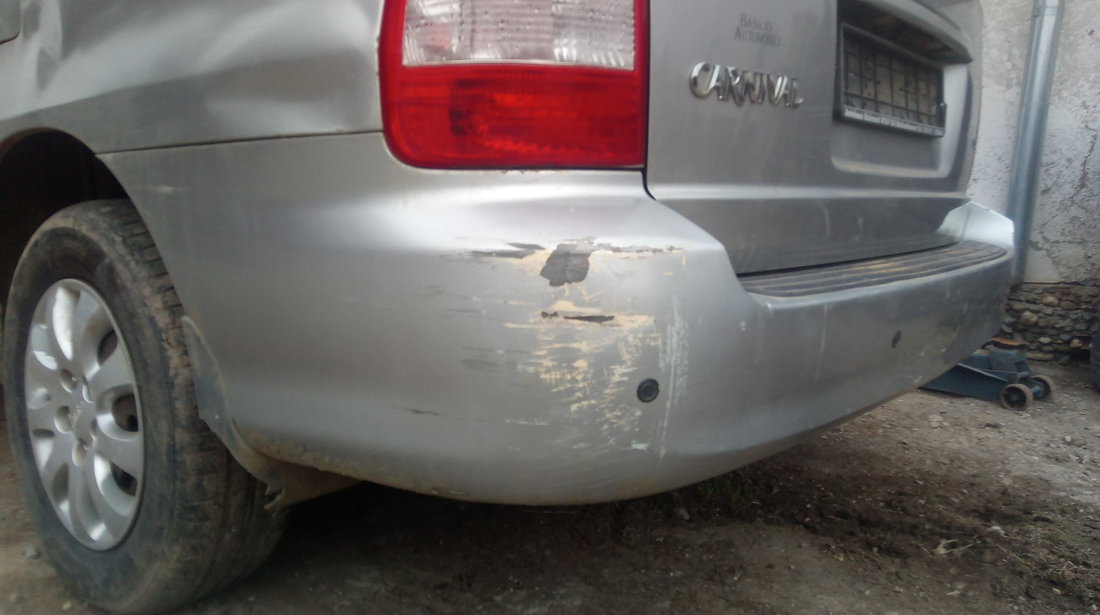 Bara spate cu senzori parcare Kia Carnival 2005