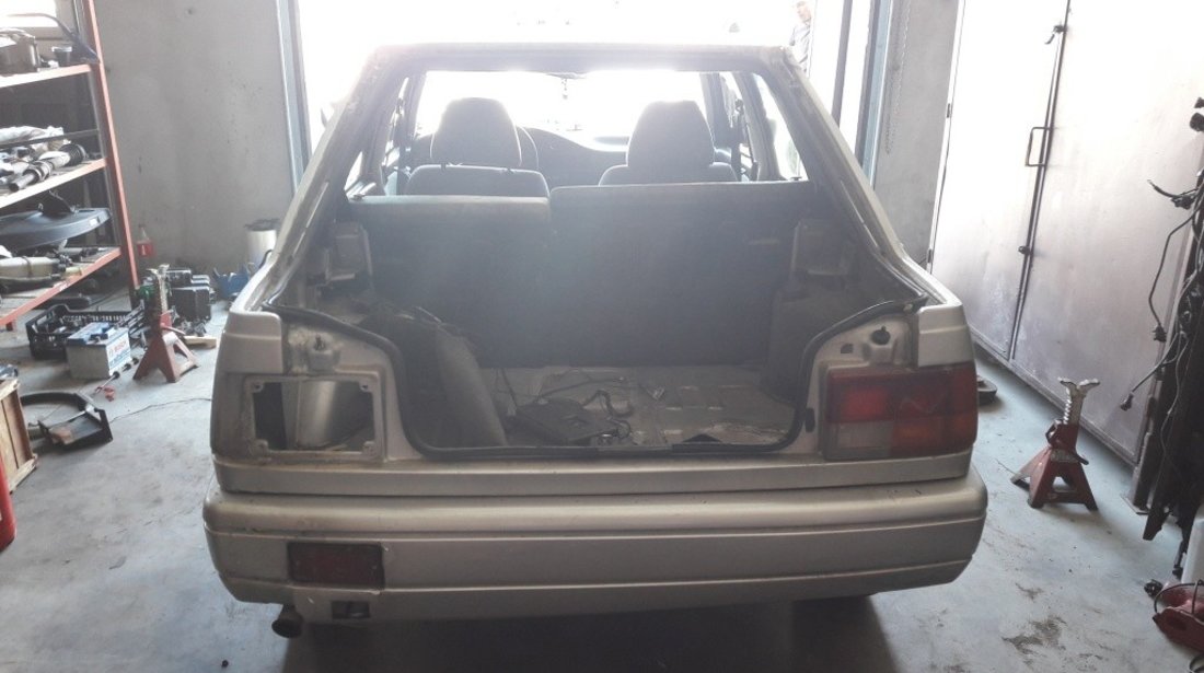 Bara spate Dacia Super Nova 2003 BERLINA 1.4 MPI