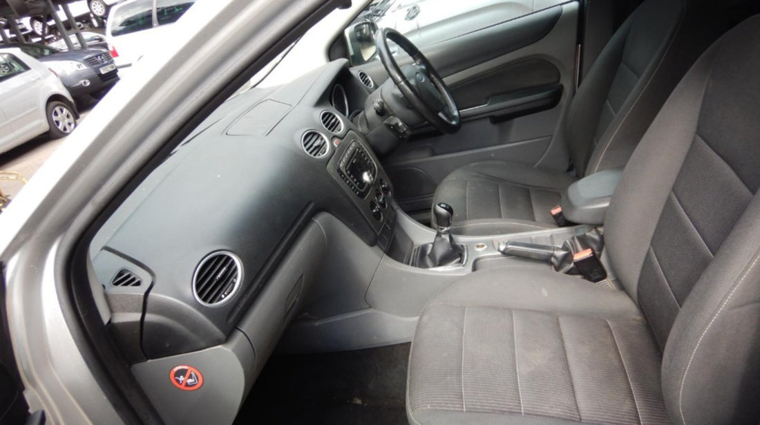 Bara spate Ford Focus 2 2008 Hatchback 2.0i