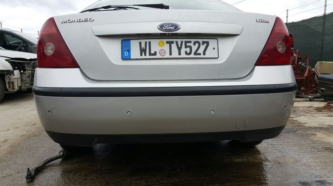 Bara Spate Ford Mondeo MK3 cu gauri pentru senzori de parcare